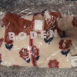 Boden Fleece Jacket with Floral Pattern